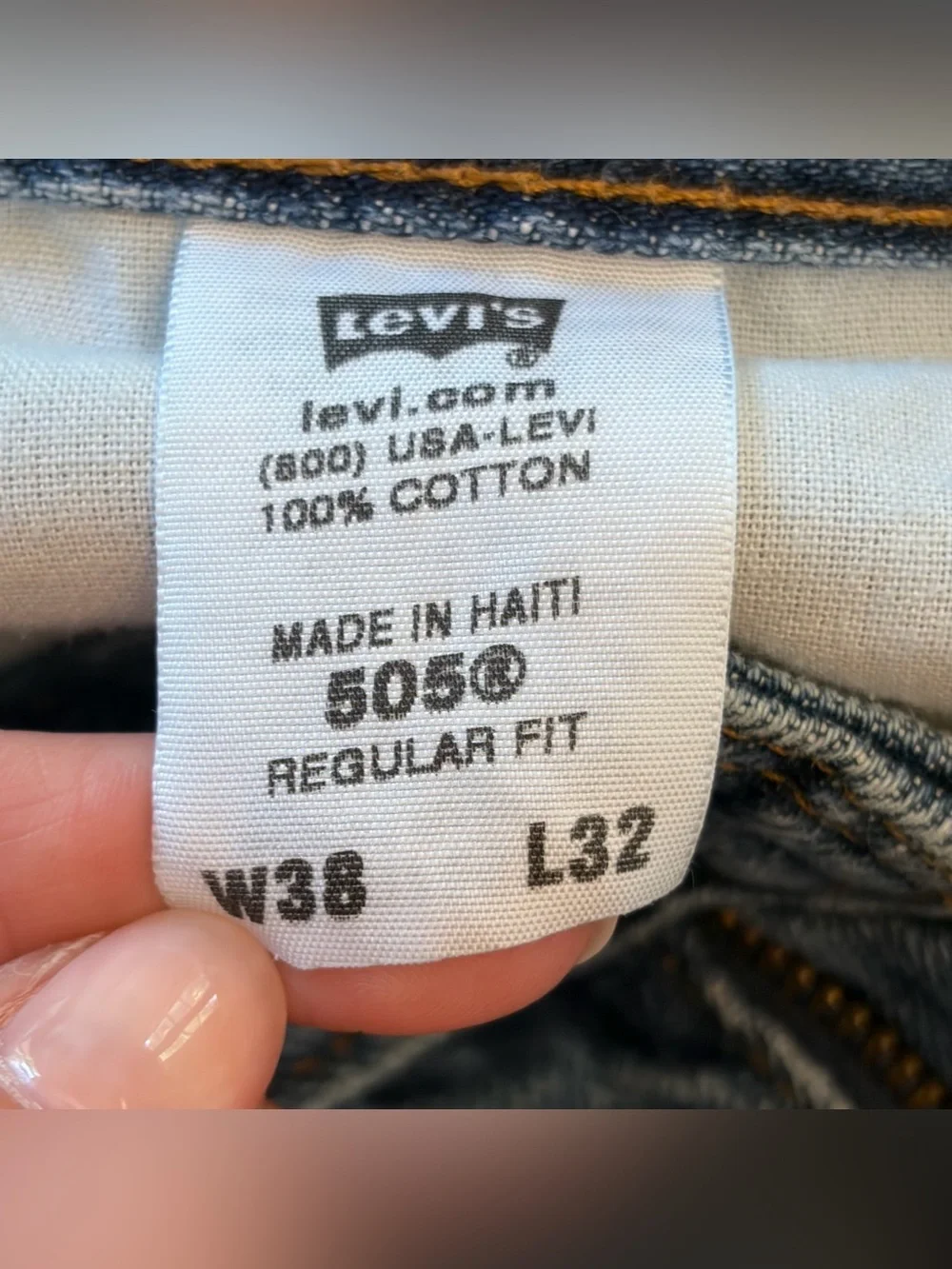 Vintage Y2K Levi’s 505 Regular Fit Faded Distressed Denim Blue Jeans Mens 38x32